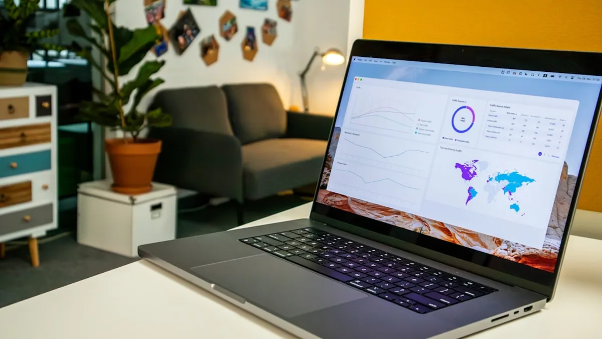 Cómo Verificar el Estado de tu Caso con USCIS